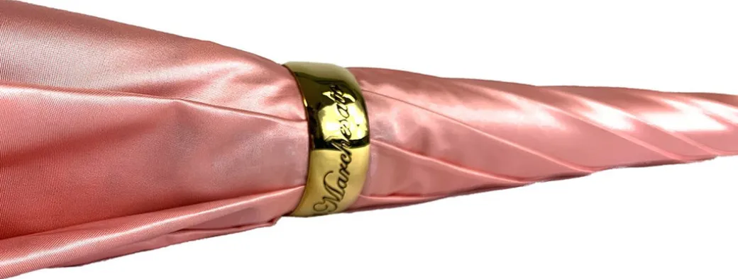 Bellissimo ombrello a doppio tessuto in un lussuoso raso rosa