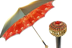 Crema e ombrello rosso con design esclusivo