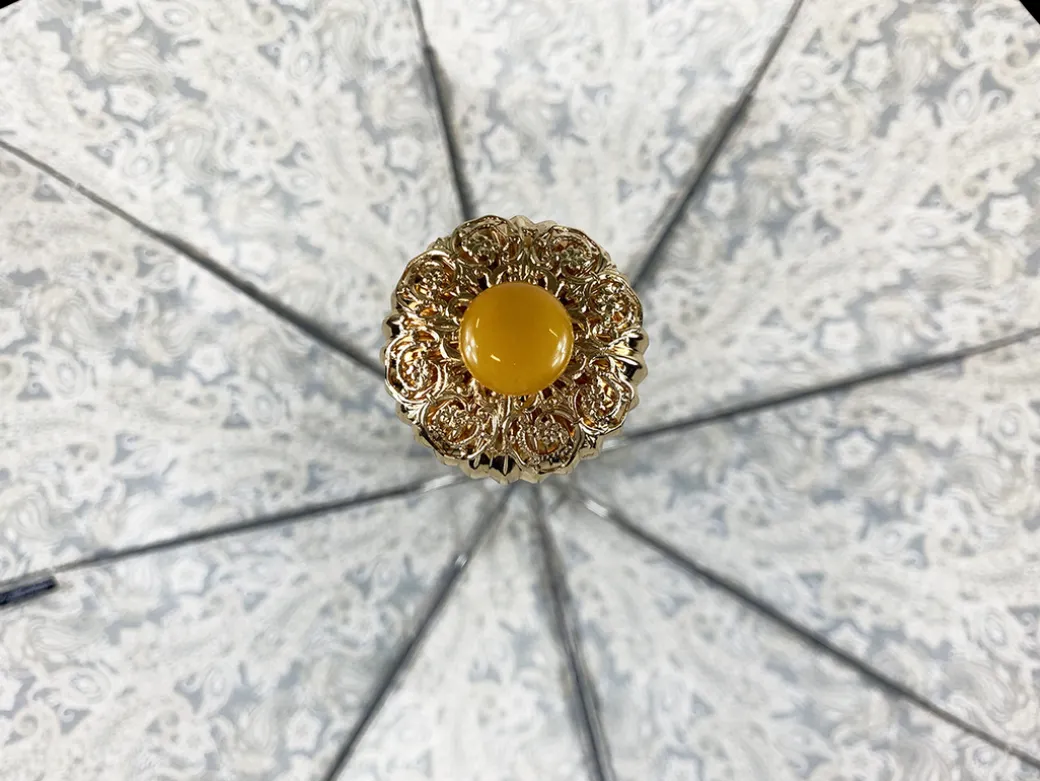Design crema paisley con pietra gialla