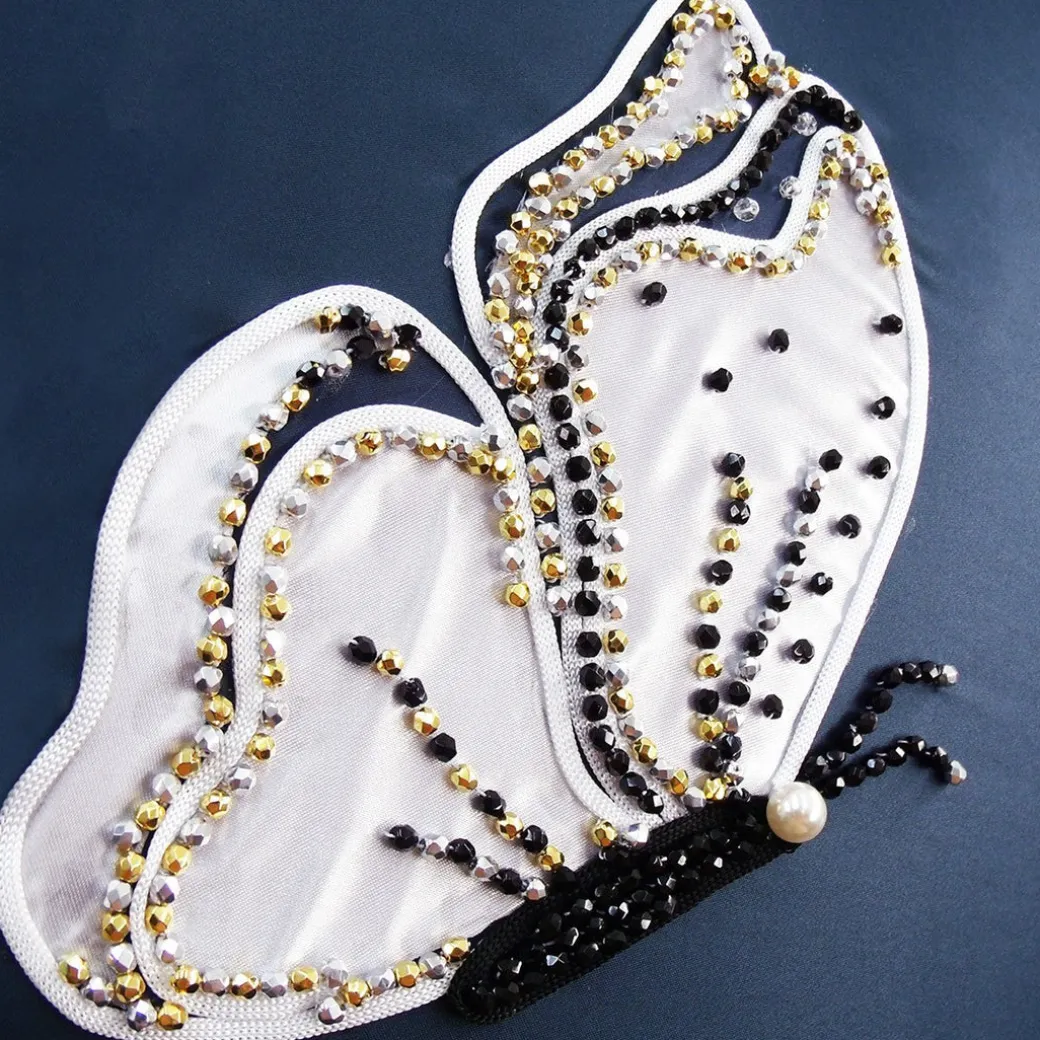 Fantastico ombrello femminile con farfalle ricamate alla moda embrucciola