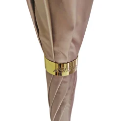 Ombrello azzurro fine ed elegante