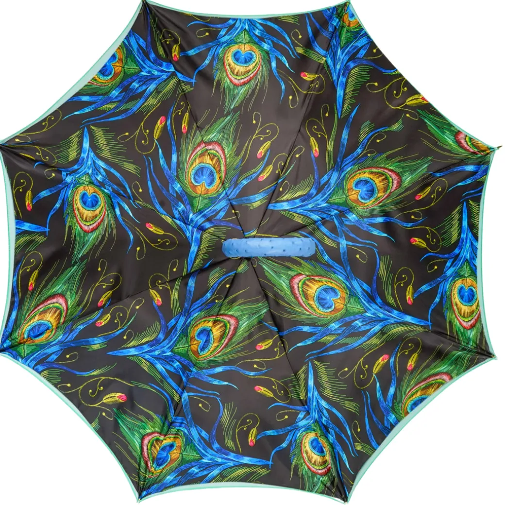 Peacock Elegance – Exotic Feathers, Ostrich Leather Luxury